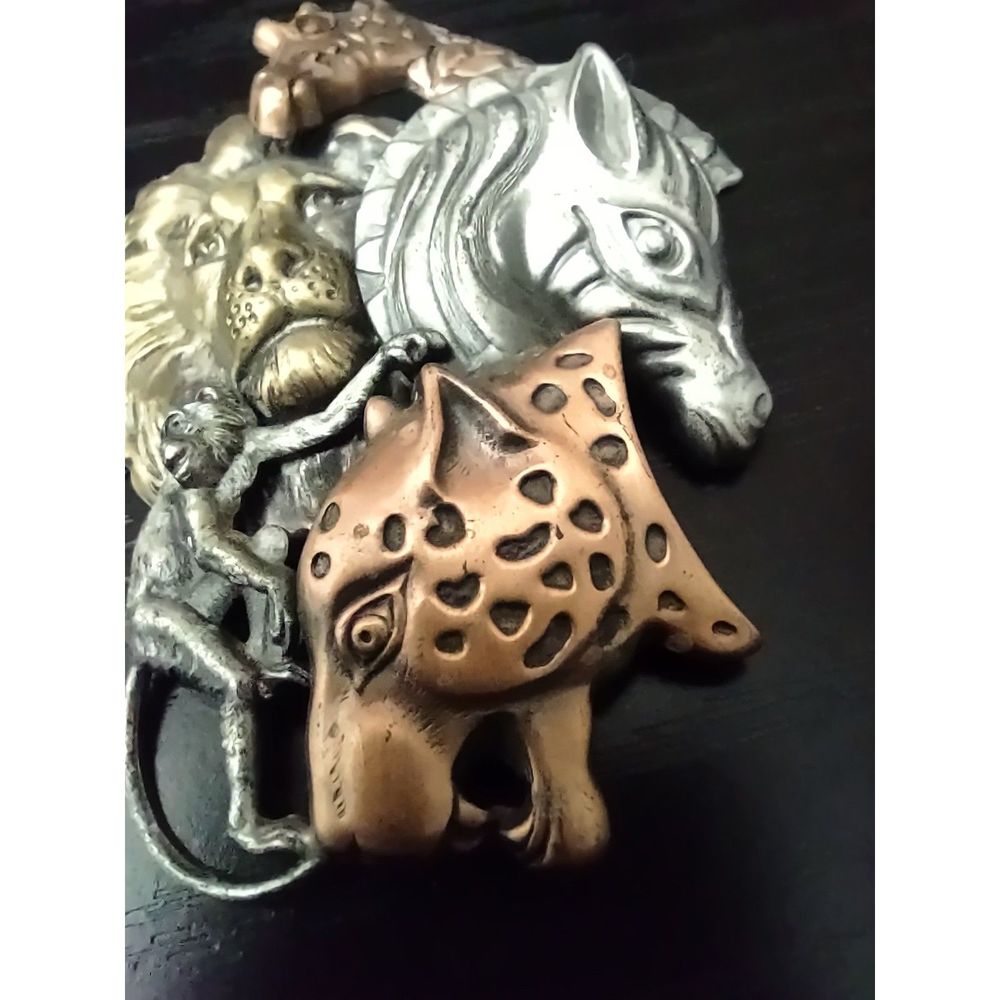 Safari Animal Multi Color Large Pin - Picture 5 of 9